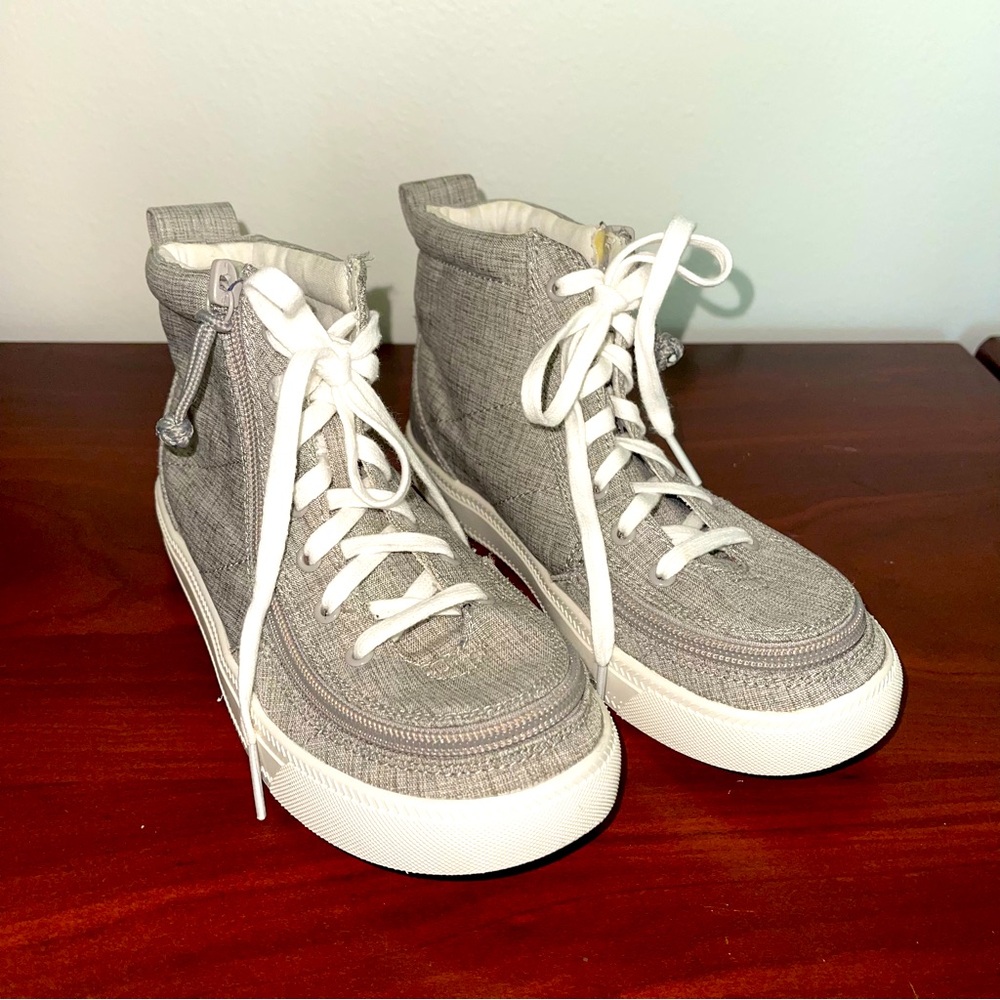 EUC Kids BILLY Footwear Classic Lace High Top Sneakers - Size 2